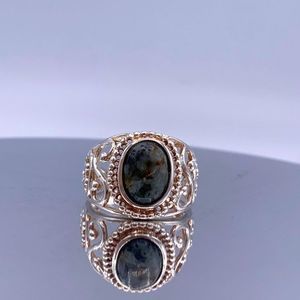 Vintage Sterling Silver Leopardskin Jasper Cabochon Open-Work Ring